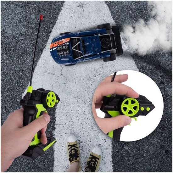 Závodní kovové auto na dálkové ovládání Fast Spirit 1:16