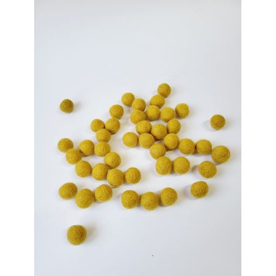 Plstěné kuličky - 20 (zlaté)