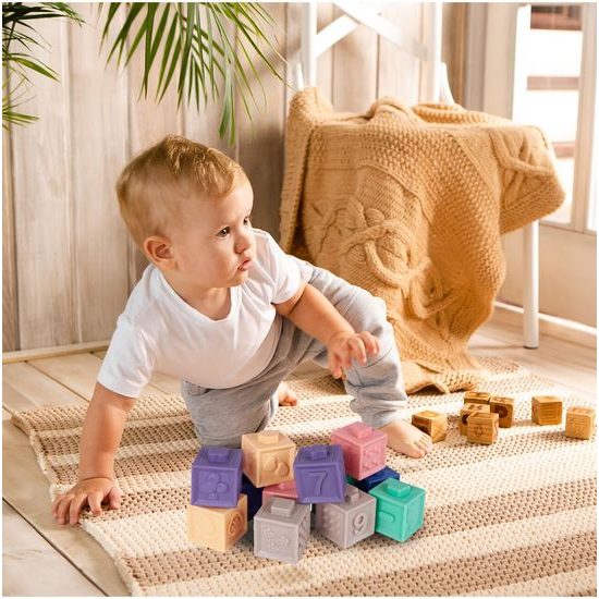 Senzorické kostky pro nejmenší Color Building Blocks 12 kusů