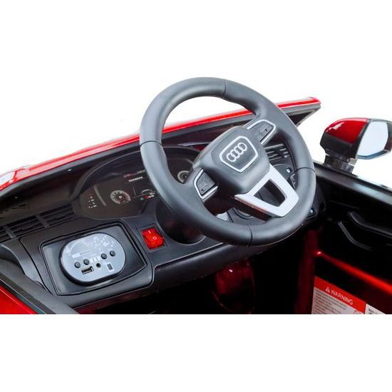 Elektrické autíčko Audi Q7 lakované červené