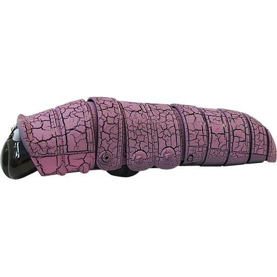 Fialová housenka vyhýbající se překážkám