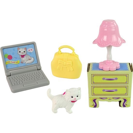 Panenka Anlily s nábytkem