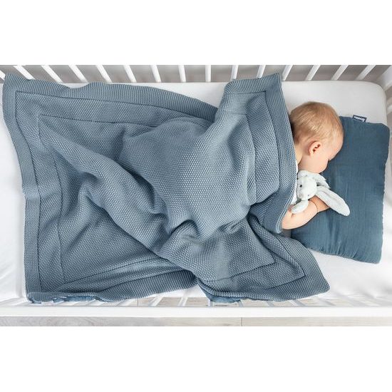Pletená sada z mušelínu do postýlky a kočárku Sensillo modrá