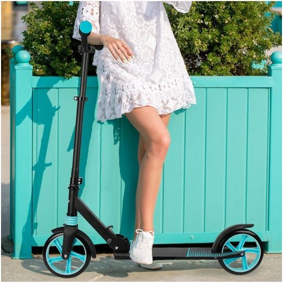 Dětská skládací koloběžka Black Scooter s modrými koly