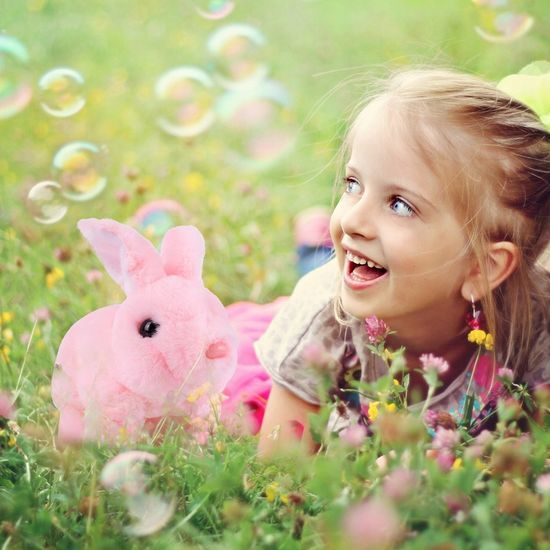 Interaktivní plyšový králíček v přepravce Plush Pet - růžový