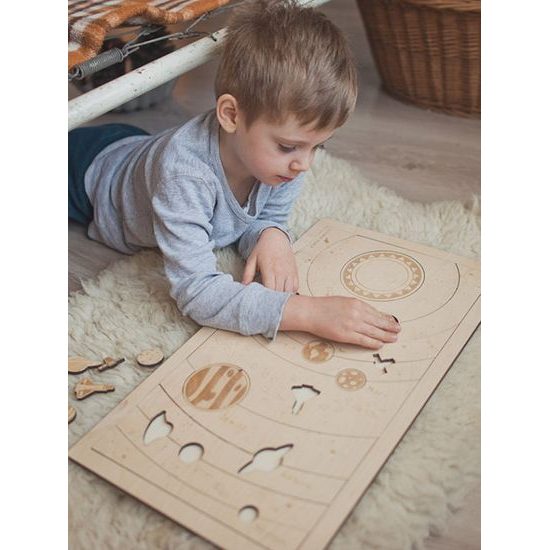 Slnečná sústava - edukatívne drevené puzzle - ČESKÁ VERZIA