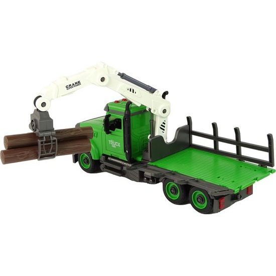 Nákladní automobil na dřevo