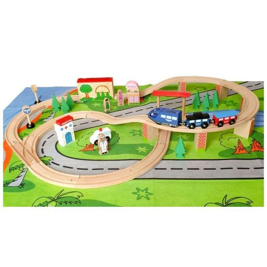 Ecotoys dřevěná vláčkodráha na baterie 50 dílků s podložkou