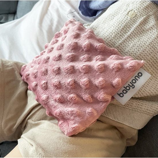 Polštářek s třešňovými peckami růžový