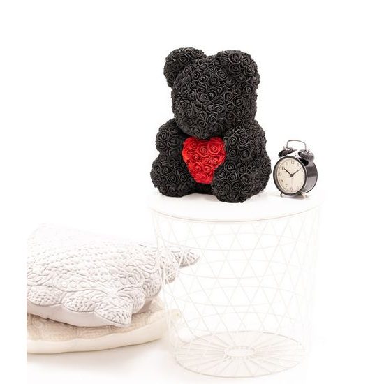 Medvídek z růží černý s červeným srdcem Rose Bear 40 cm