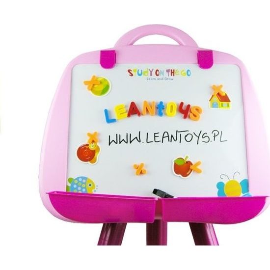 Velká magnetická tabule s písmeny a číslicemi růžová