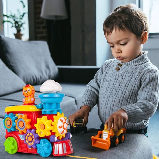 Veselá lokomotiva pro nejmenší s ozubenými kolečky Animal Train