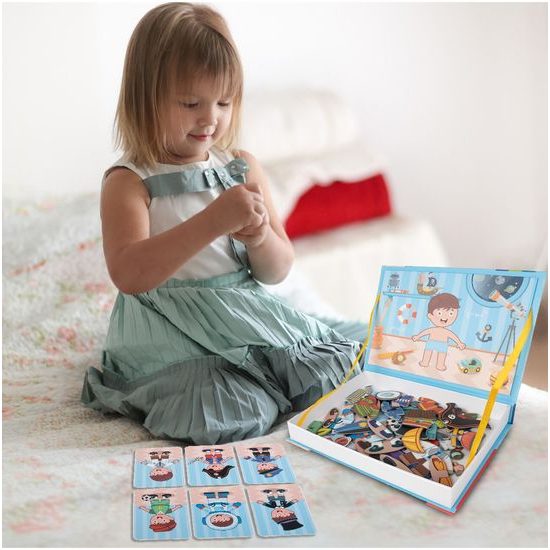 Magnetická ukládačka oblečení pro kluka Color Day