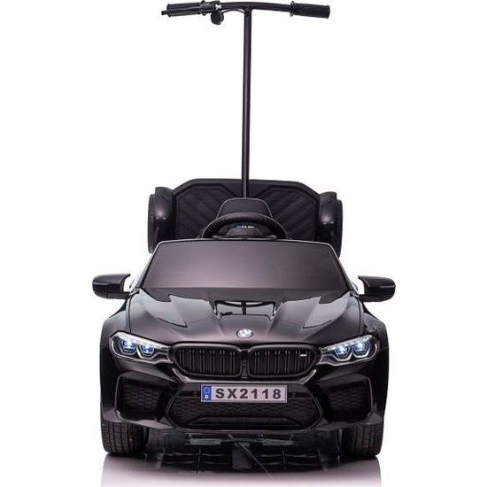 Elektrické auto BMW M5 s platformou, černé