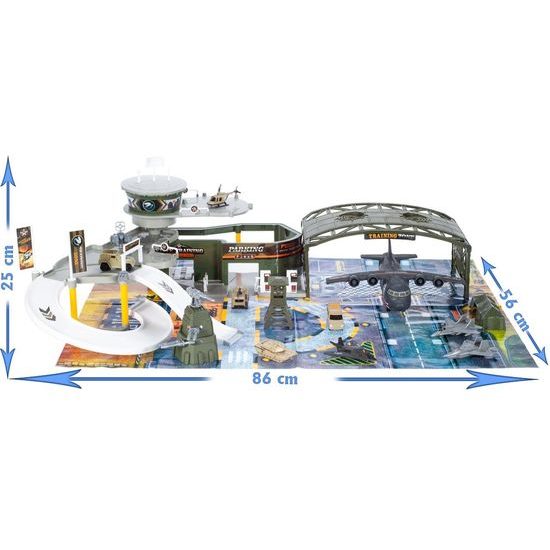 Dětská vojenská základna s letištěm Special Forces