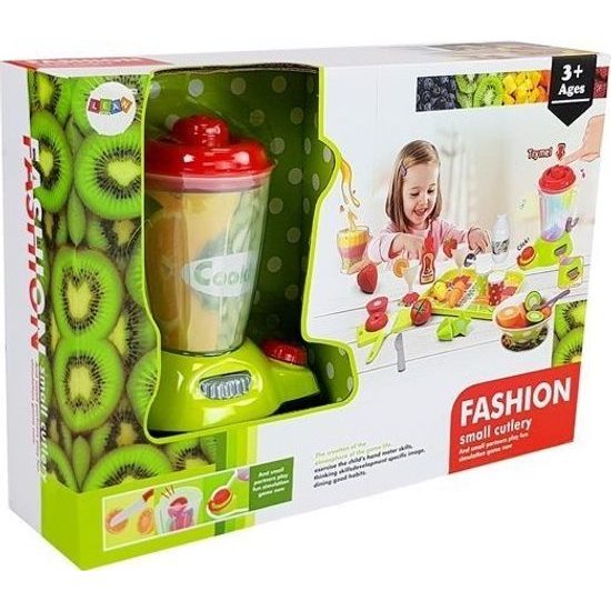 Sada zeleniny a ovoce na krájení s mixérem