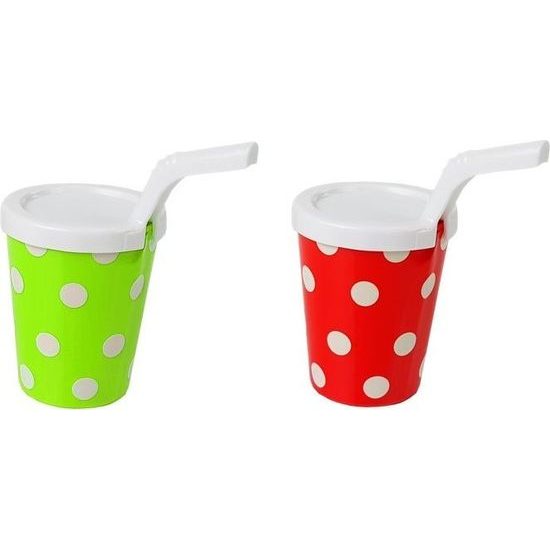 Sada zeleniny a ovoce na krájení s mixérem