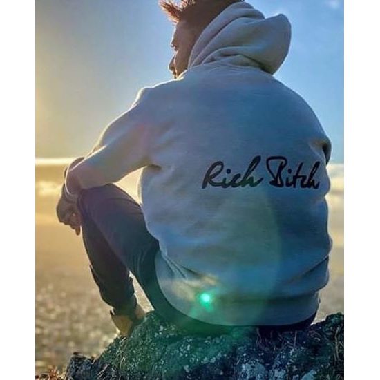 Férfi pulóver Rich Bitch