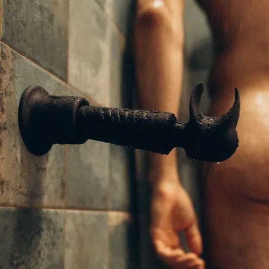 MAN.WAN Holden Fekete Szilva