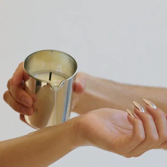 FUN FACTORY The Moment Masszázsgyertya VEDRA Szantálfa-Narancs 170 g