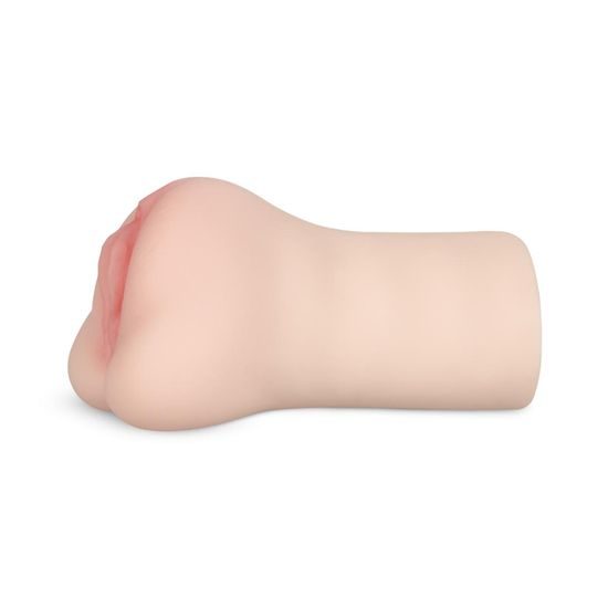 Barát extrákkal Sofia Hughes