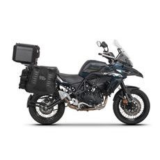 Kompletní sada bočních adventure brašen SHAD TERRA TR40 a hliníkového 55L vrchního kufru, včetně montážní sady SHAD QJMOTOR SRT550