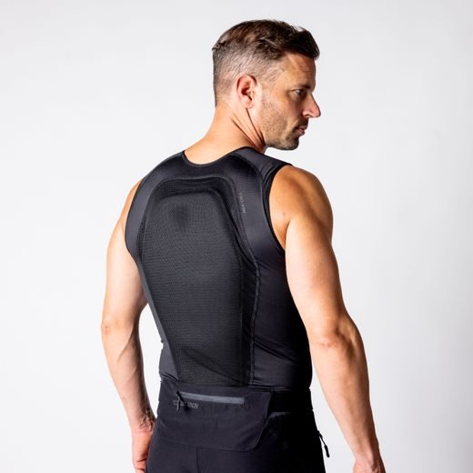 Chránič horní části těla iXS FLOW 2.0 482-510-5300 černý L/XL