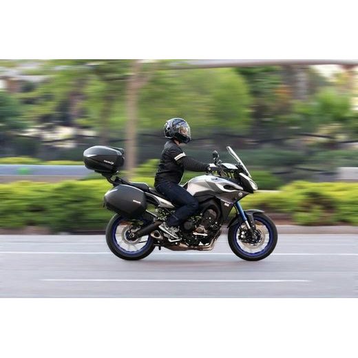 Vrchní kufr na motorku s barevným krytem SHAD SH58X bílá se zámkem PREMIUM