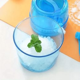 Bezpečný plastový hrnek 410 ml - Mickey Mouse Cool Stuff