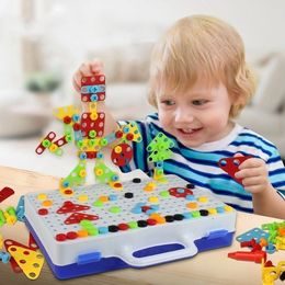 2Kids Toys Podložka na hraní Zvířecí párty 9 dílů
