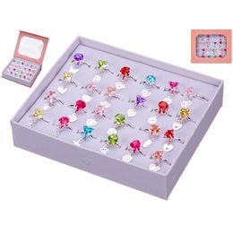 Sada prstýnků s přívěskem 24ks kov v krabičce 14x12cm v sáčku