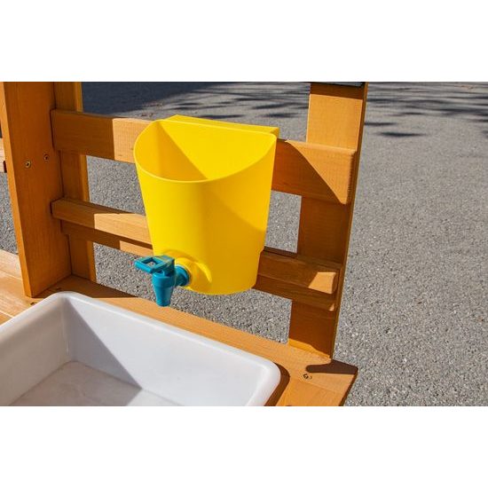 2Kids Toys Dřevěná zahradní kuchyňka s dřezem