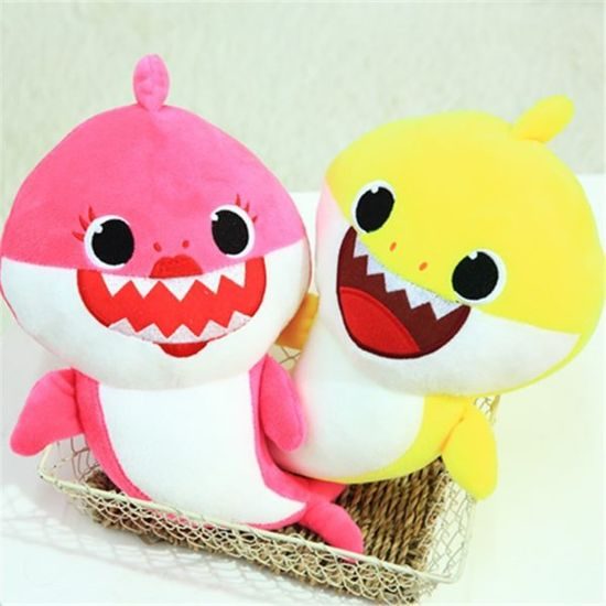 Baby Shark plyšový na baterie se zvukem- žlutý