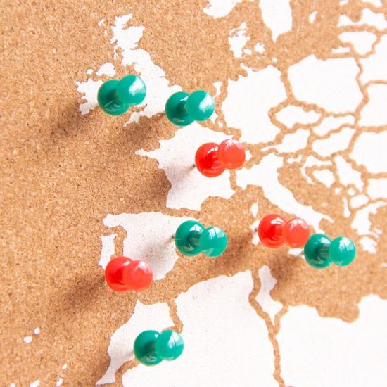 Korková nástěnná mapa světa- přírodní, bílá L