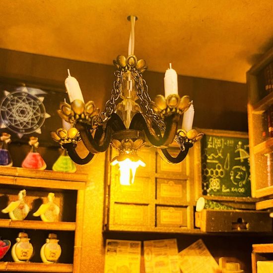 2Kids Toys 3D skládačka Zarážka na knihy miniatura domečku Domek kouzelnice Miry