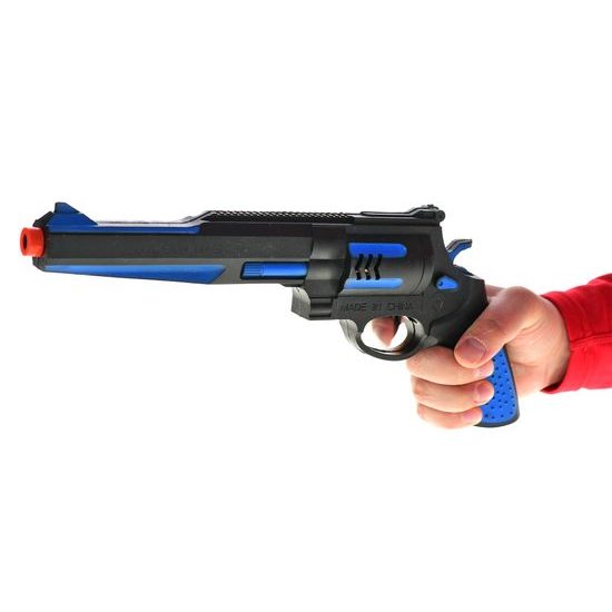 Pistole 35cm na setrvačník jiskřící na kartě