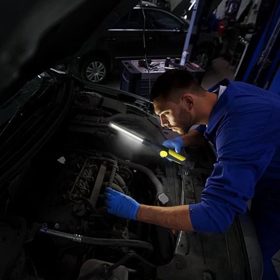 LED nabíjecí pracovní světlo s magnetem
