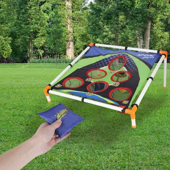 Hod na cíl pomocí dovednostní hry Bag Darts