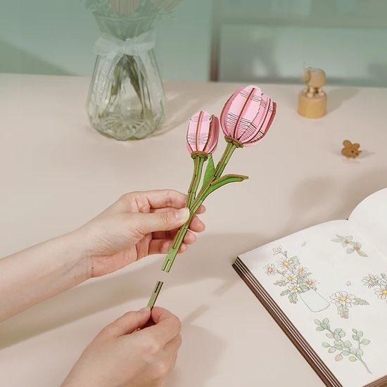 RoboTime 3D dřevěná skládačka Růžový tulipán