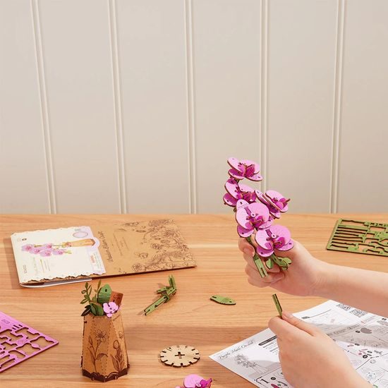 RoboTime 3D dřevěná skládačka Fialová orchidej