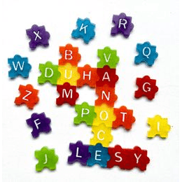 Pryskyřicové puzzle s písmeny abecedy