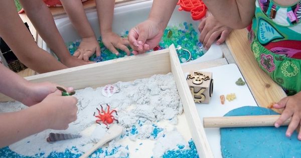 Smyslohraní: 10 nejlepších her se sensory play