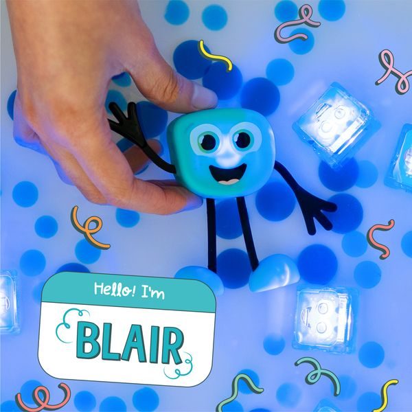 BLAIR Figurka Glo Pals + 2 svítící kostky do vody