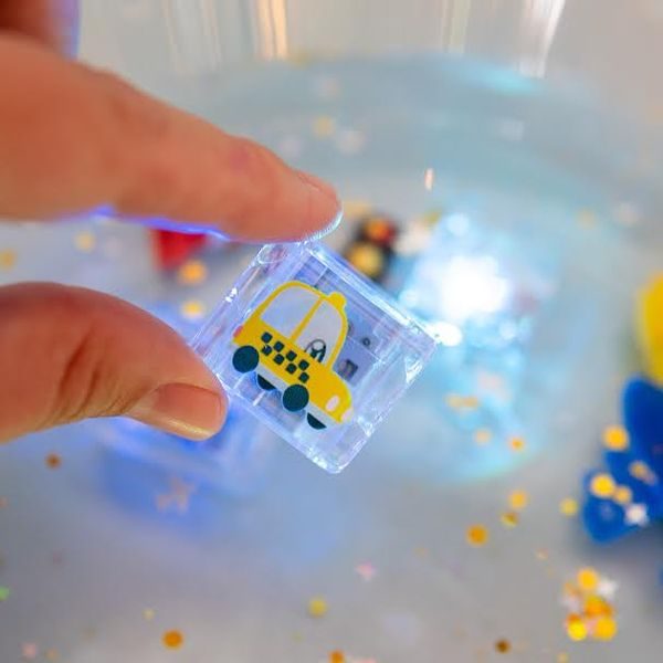 Smyslové svítící kostky Glo Pals 6 ks Dopravní prostředky