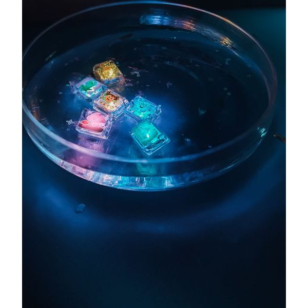 Smyslové svítící kostky Glo Pals 6 ks Pohádka
