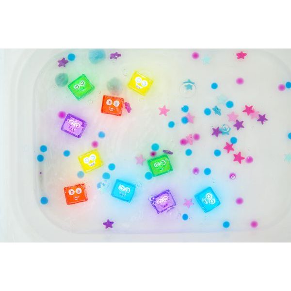 Smyslové svítící kostky Glo Pals 4 ks fialové LUMI