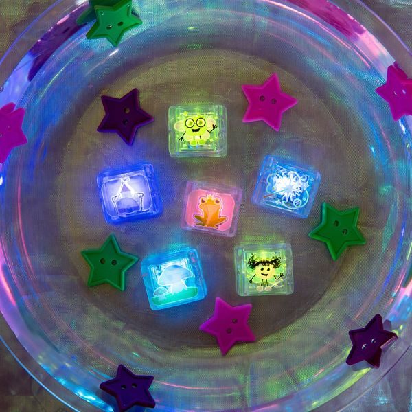 Smyslové svítící kostky Glo Pals 6 ks Pohádka