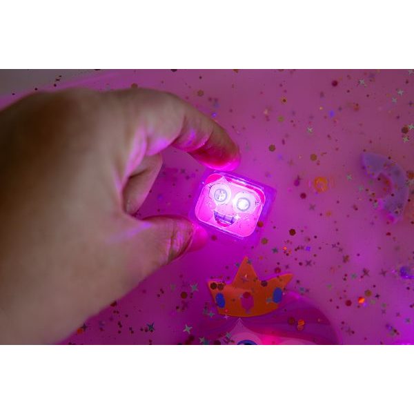 Smyslové svítící kostky Glo Pals 4 ks PRINCEZNA IDA