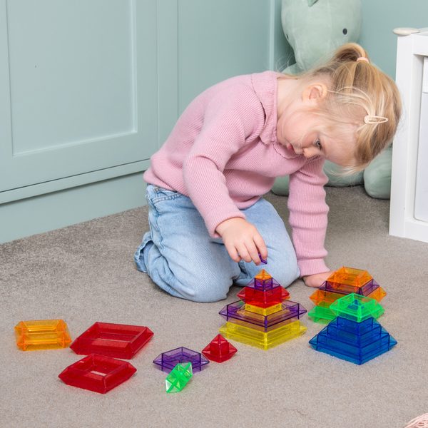 TickiT Průsvitné barevné pyramidy 30 ks