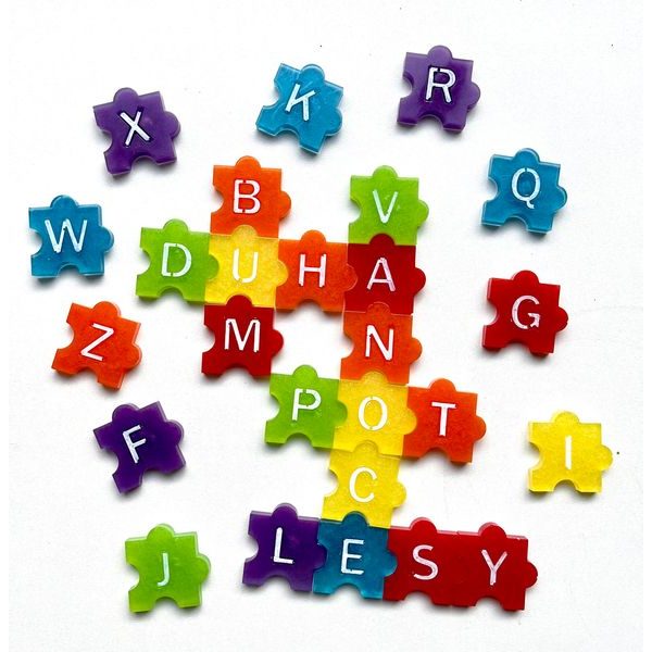 Pryskyřicové puzzle s písmeny abecedy